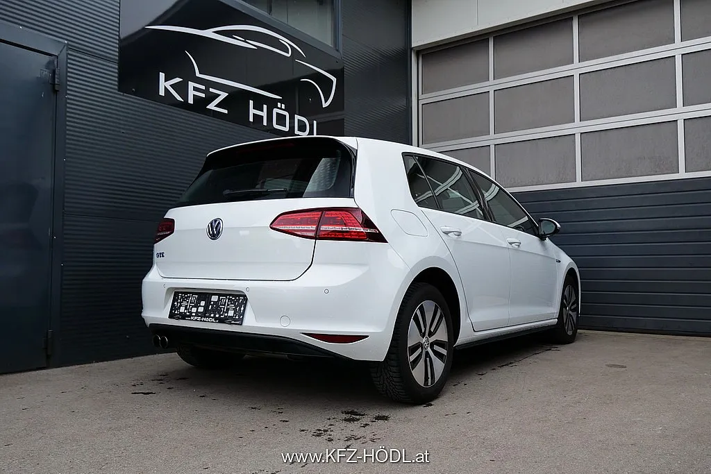 Volkswagen Golf GTE 1,4 PHEV Image 2