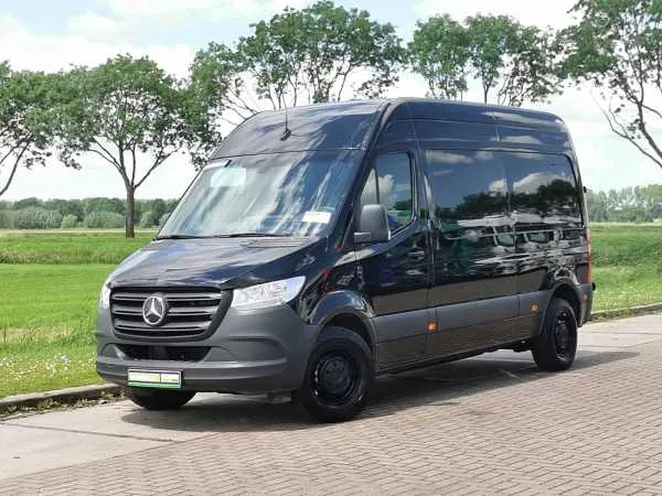 Mercedes-Benz Sprinter 312 eSprinter Image 2